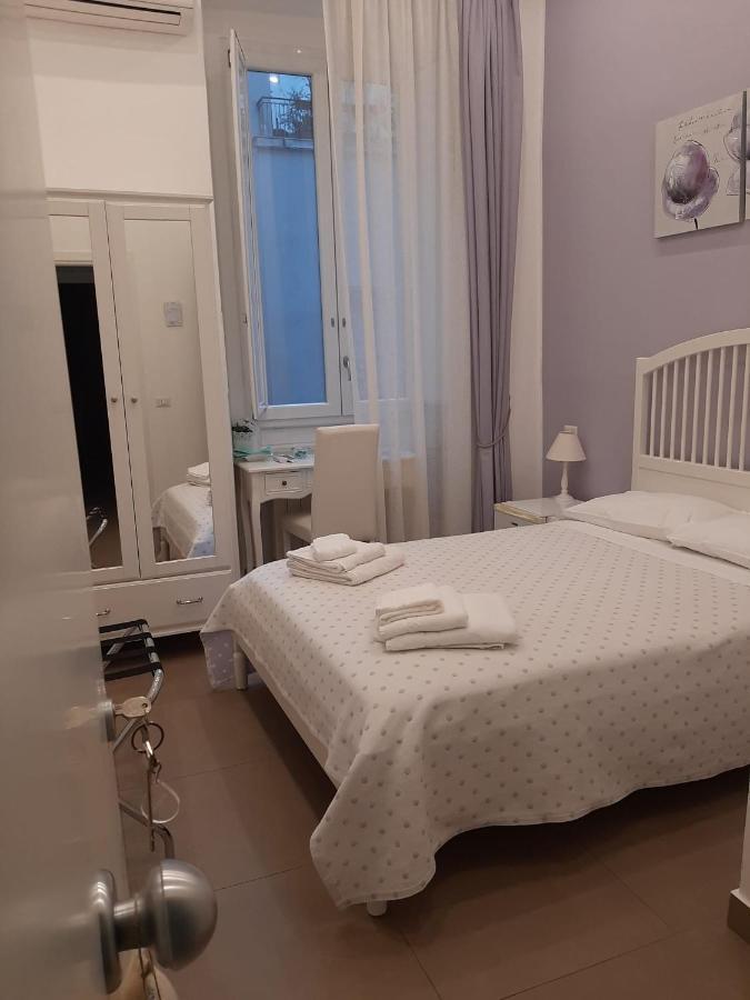 ナポリ ラ バイア ディ パルテノペ Bed & Breakfast エクステリア 写真