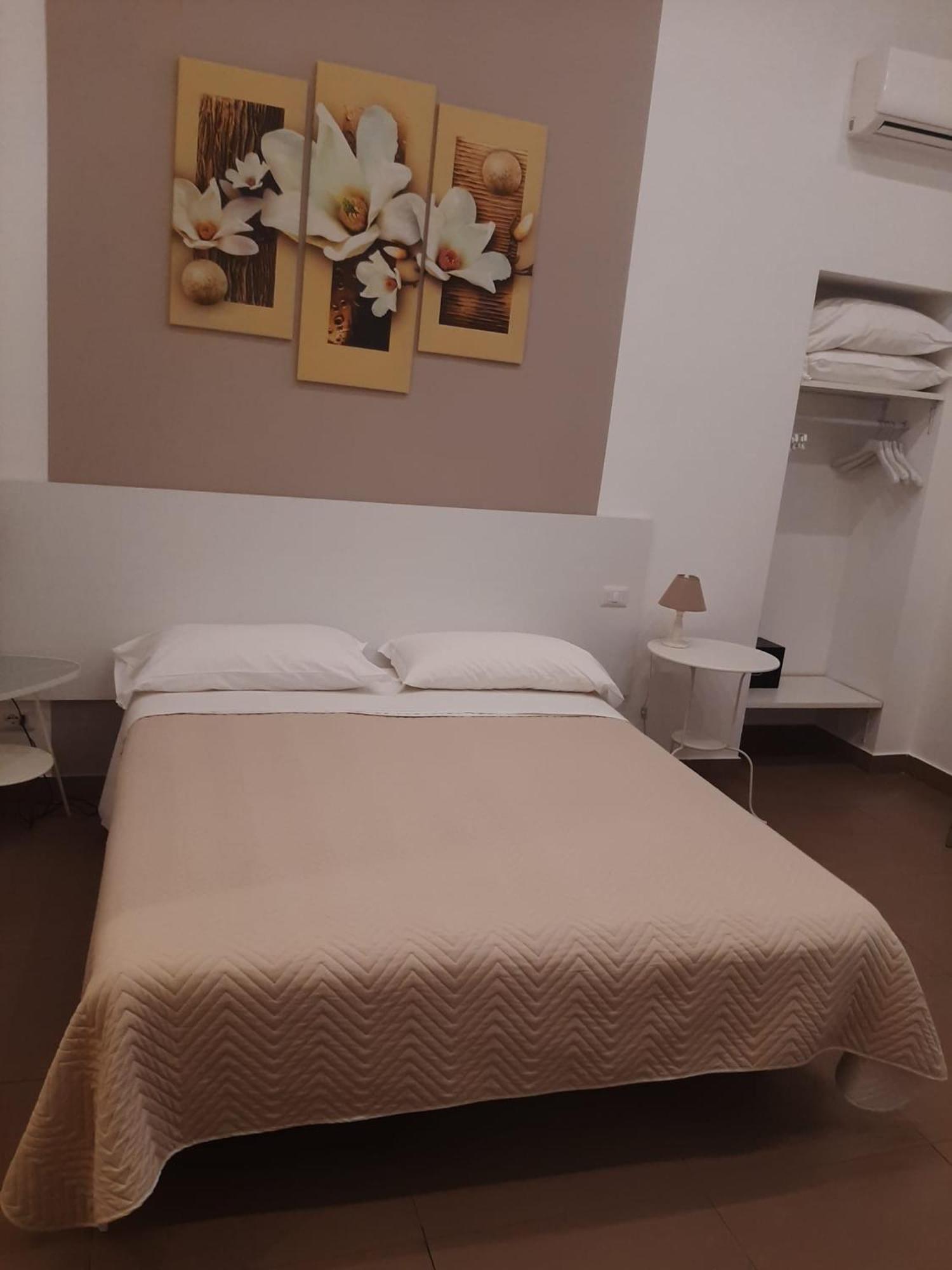 ナポリ ラ バイア ディ パルテノペ Bed & Breakfast エクステリア 写真
